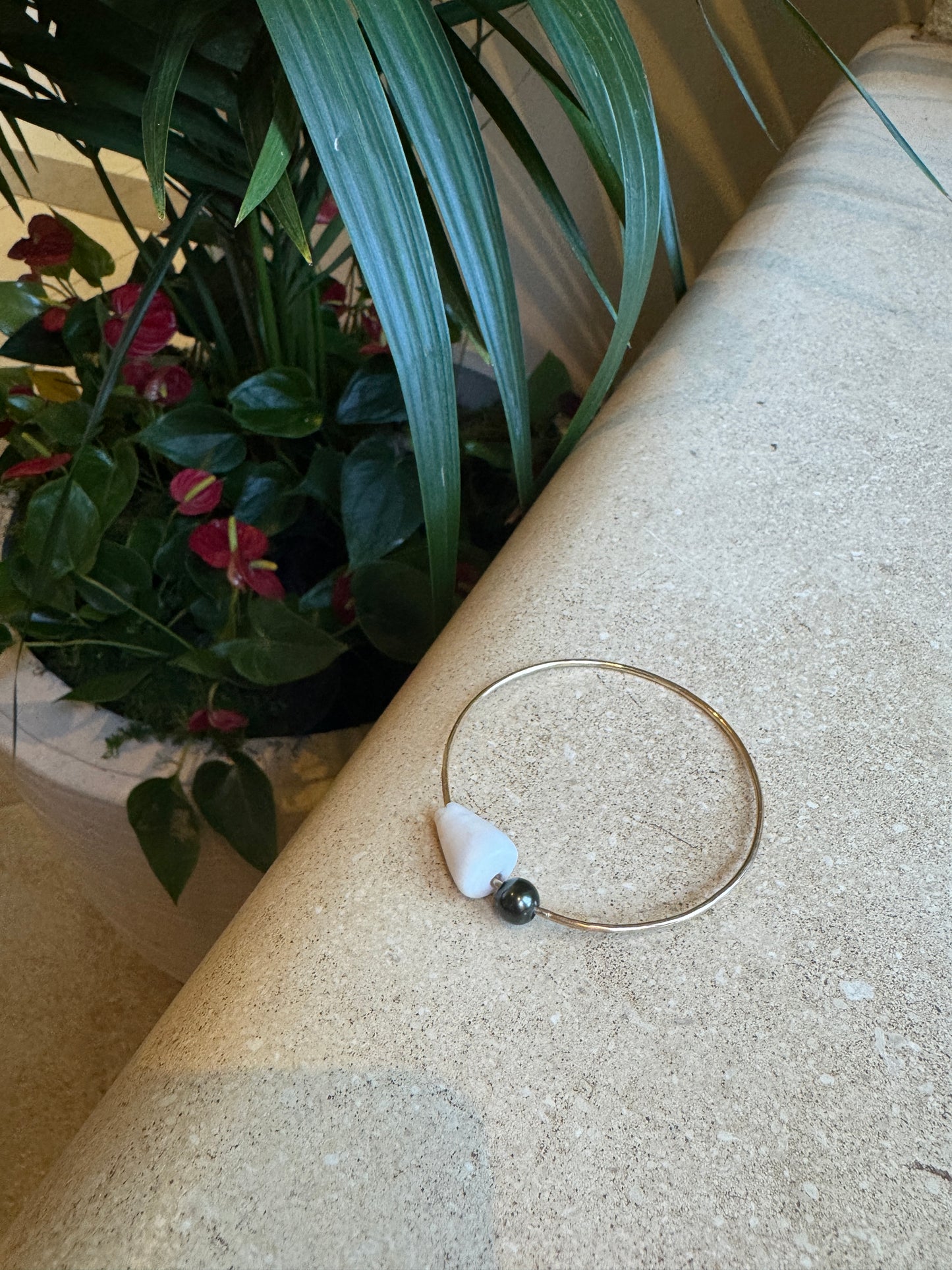 BORA BORA Tahitian Pearl + Shell Bangle
